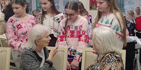 Powiększ grafikę: wolontariusze klas 6-8