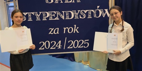 Powiększ grafikę: Maja i Nadia Rakoczy kl. 6f 